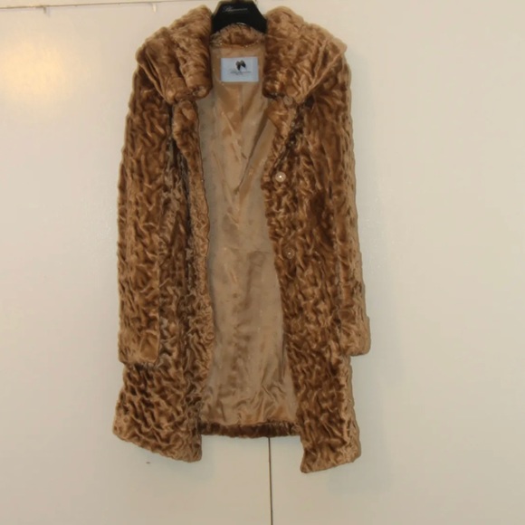 Blumarine beautiful statement coat! Authentic! Worn once. Like new condition. - Picture 3 of 8